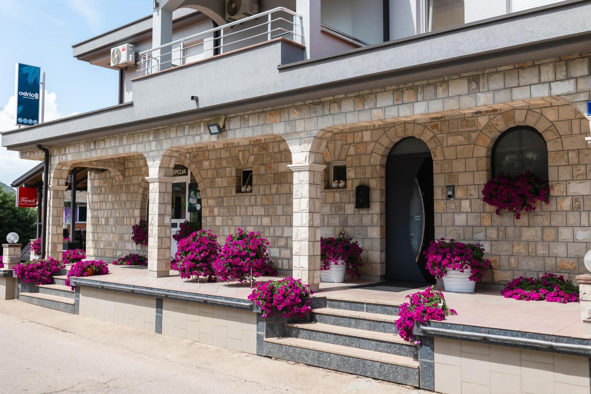 Adria Centar Kocusa 루브스키 외부 사진